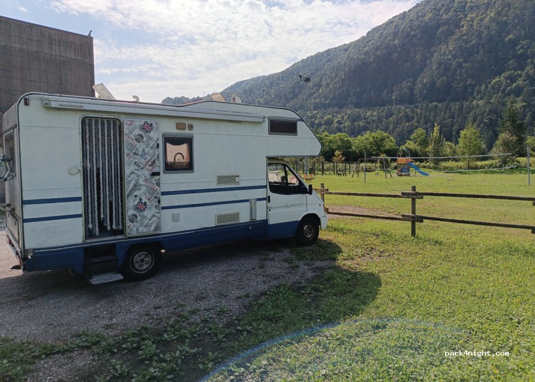 (33029) Villa Santina - 9 Strada Provinciale 72 — foto 4