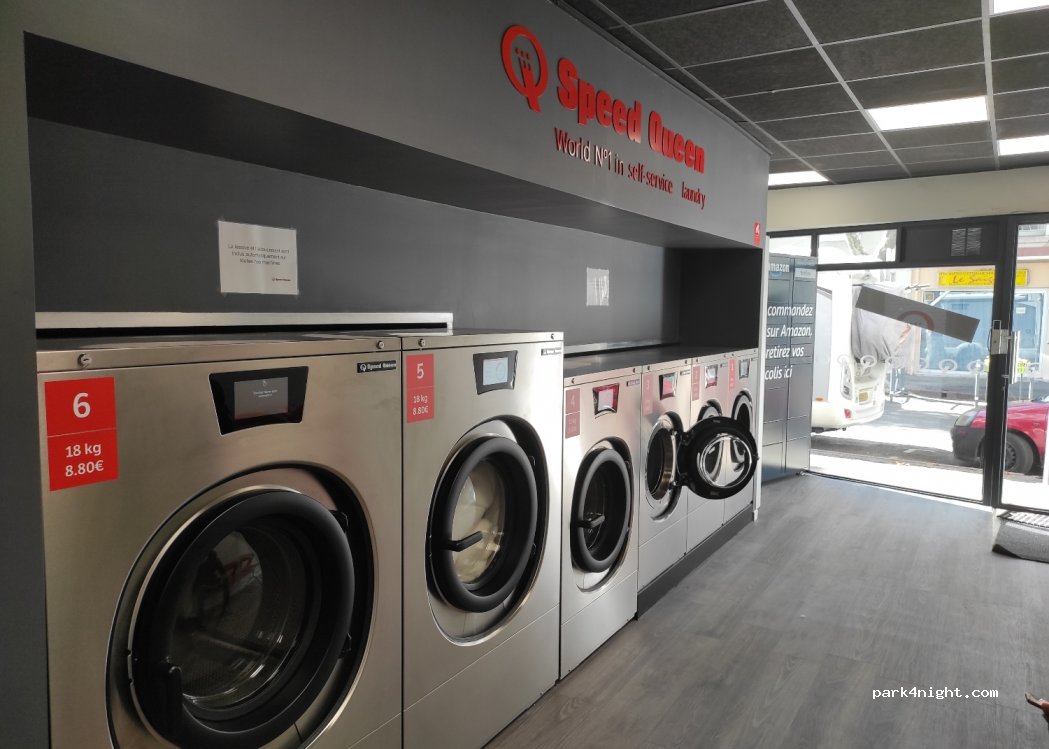 (26700) Pierrelatte - 39 Avenue du Général de Gaulle — foto