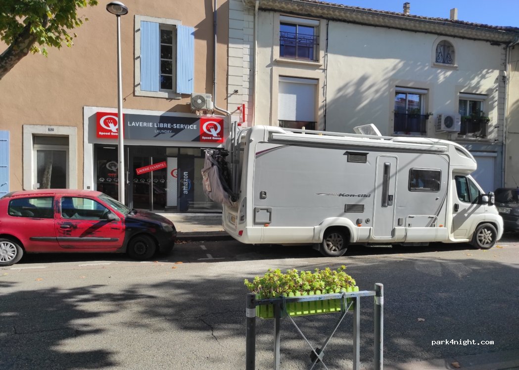 (26700) Pierrelatte - 39 Avenue du Général de Gaulle — foto 2