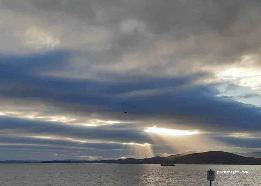 (F93) Ned's Point - Unnamed Road — foto 4