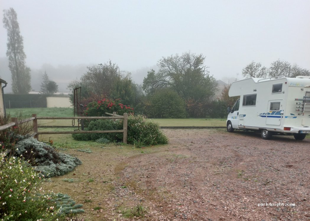 (79100) Thouars - 6 Place Tranquillin Deboeuf Rigné — foto 2