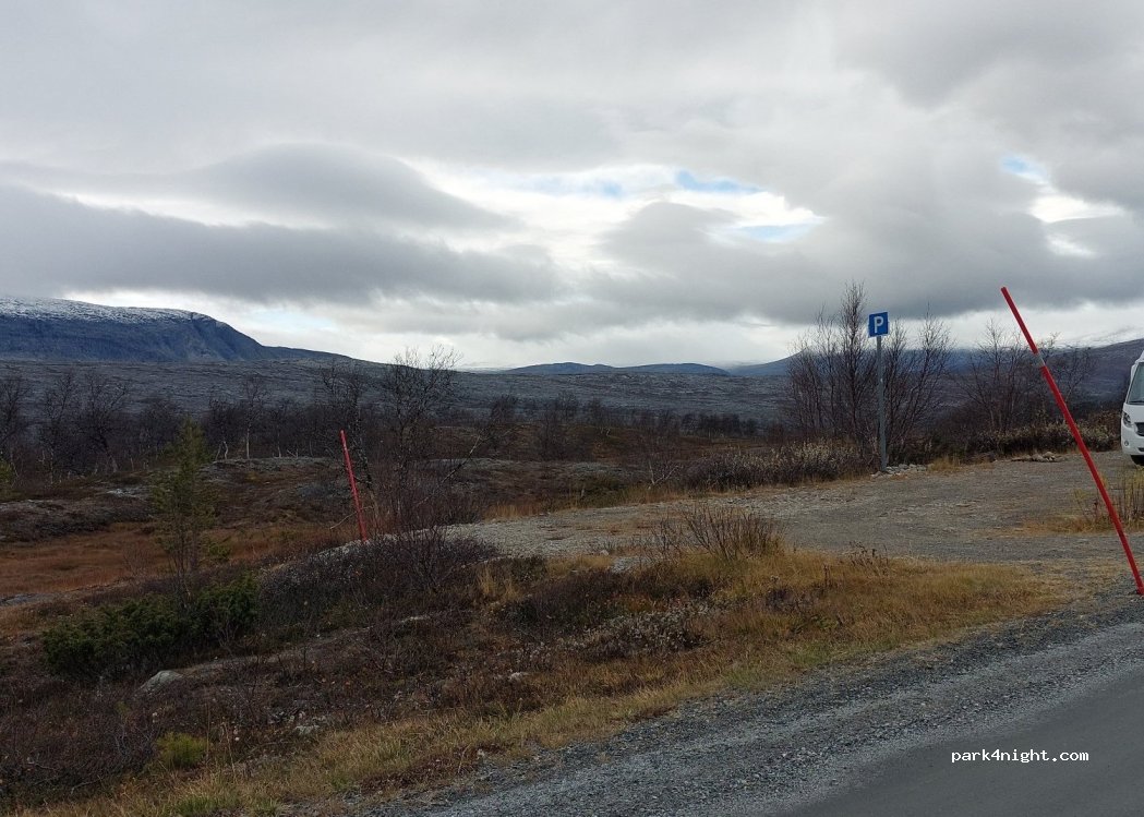 (8255) Graddis - Unnamed Road — foto