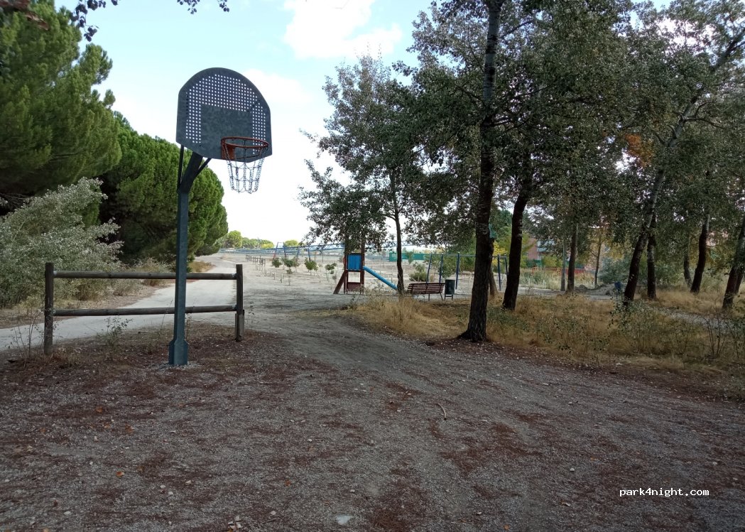 (47162) Aldeamayor de San Martín - s/n Paseo del Arroyo — foto