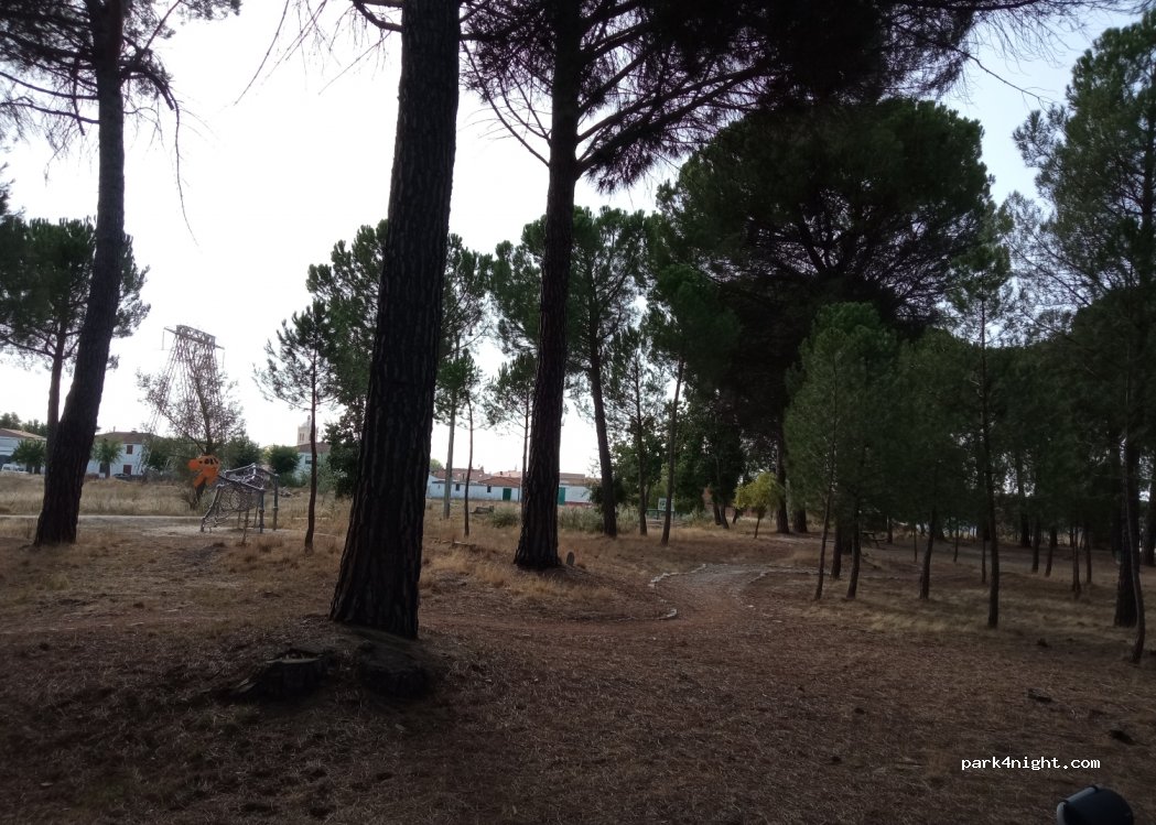 (47162) Aldeamayor de San Martín - s/n Paseo del Arroyo — foto 2