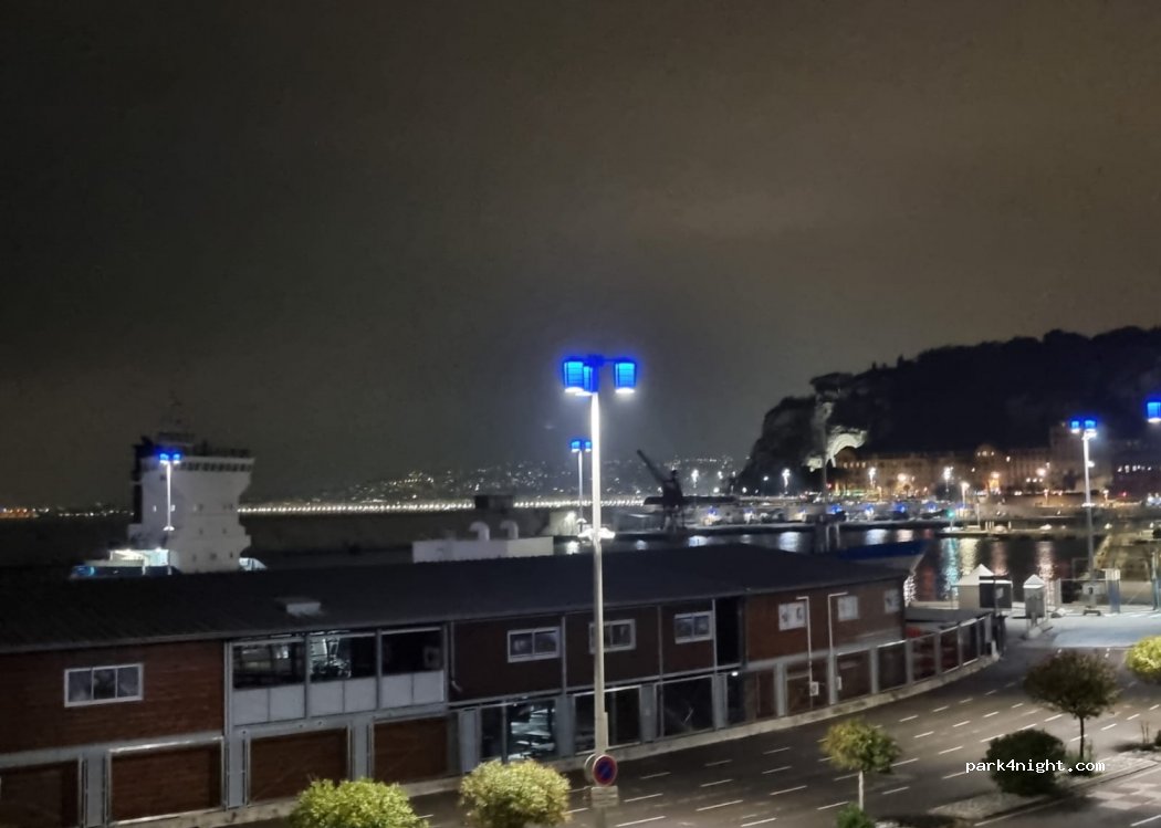 (06300) Nice - 23 Boulevard Franck Pilatte — foto