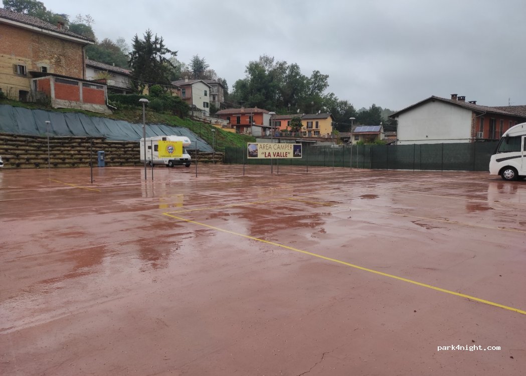 (15043) Fubine - 85 Corso Aldo Porro — foto