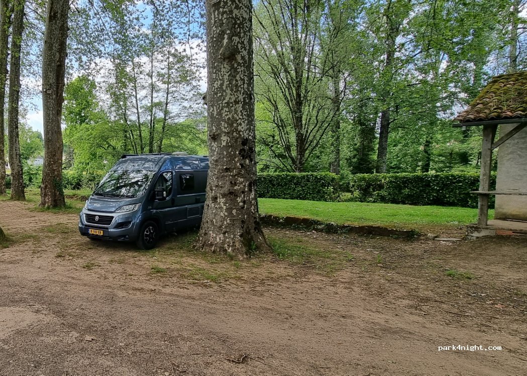 (24390) Tourtoirac - Le Bourg — foto 2