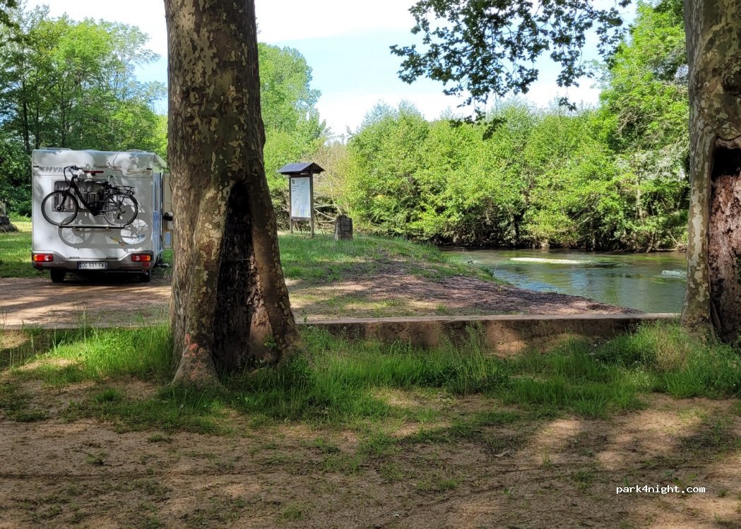 (24390) Tourtoirac - Le Bourg — foto 3