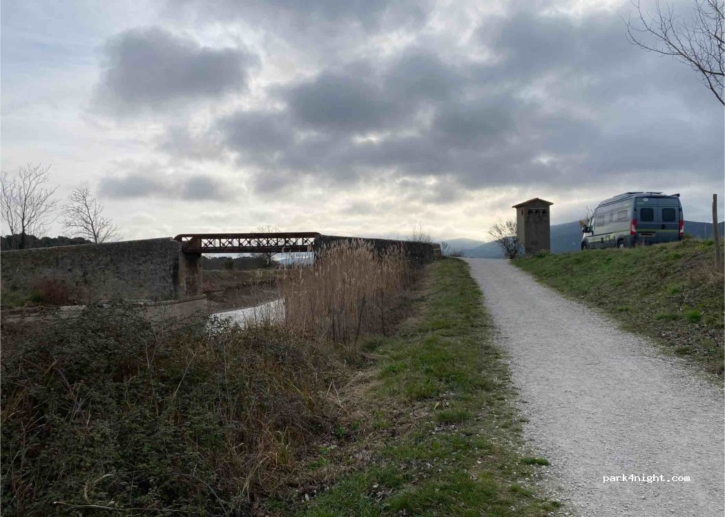 (11800) Trèbes - — foto 2