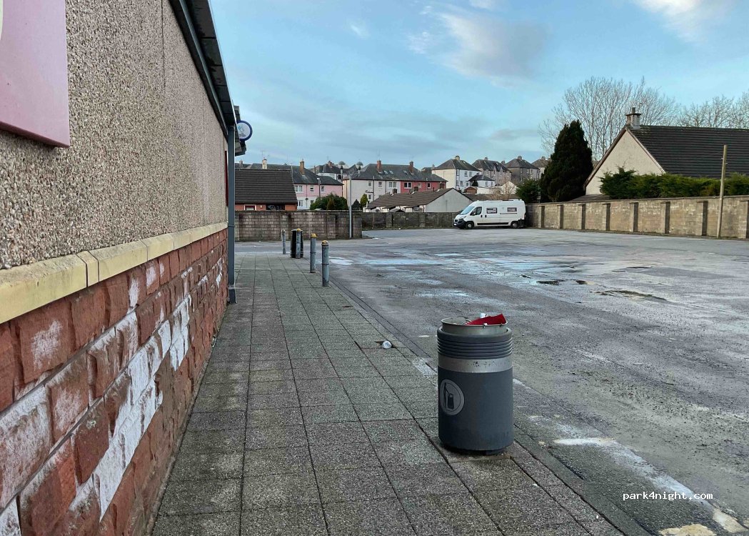 (DG7 1AN) Castle Douglas - 96-98 Cotton Street — foto