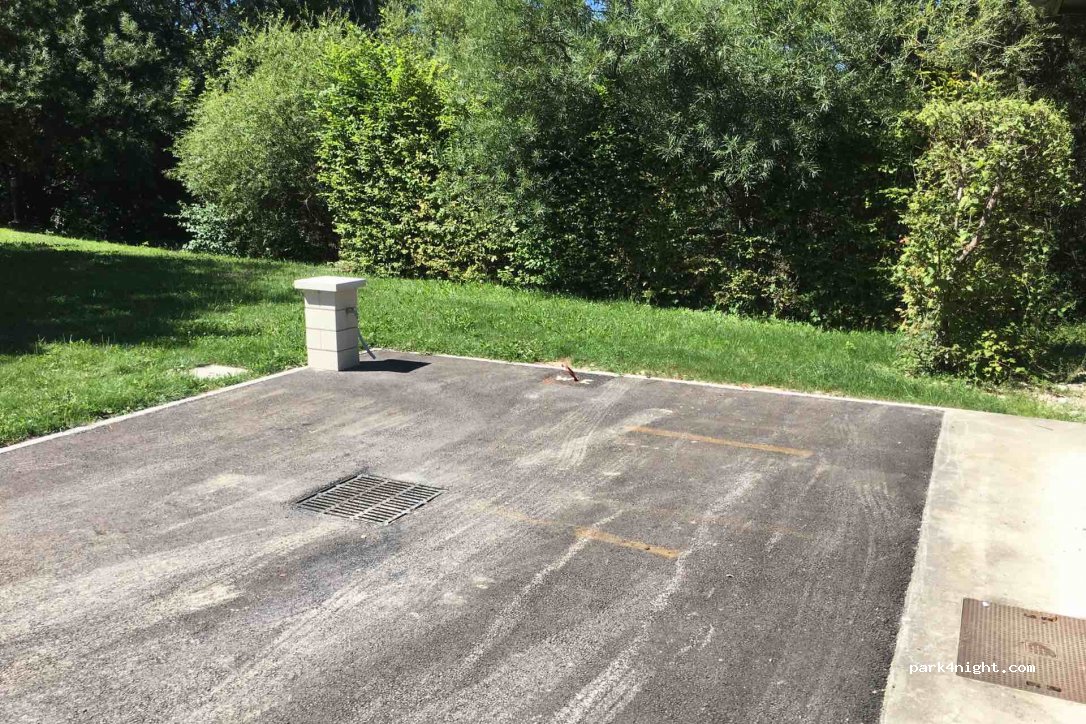 Camping municipal des Berges du Guier — foto