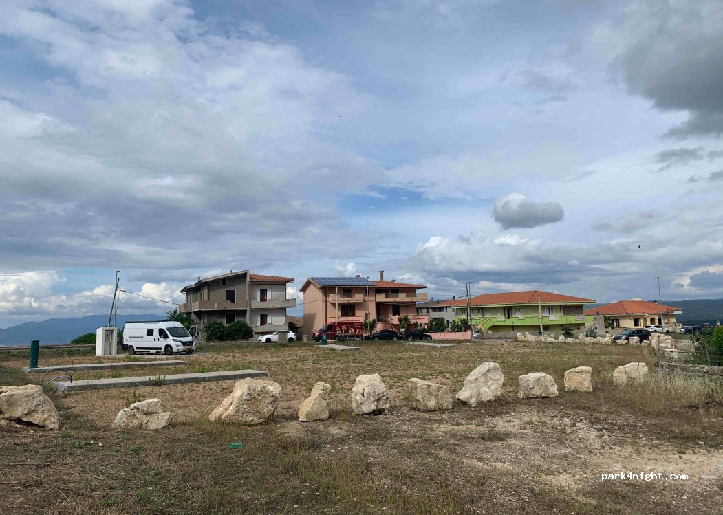 (07030) Chiaramonti - 3 Piazza Caduti sul Lavoro — foto 3
