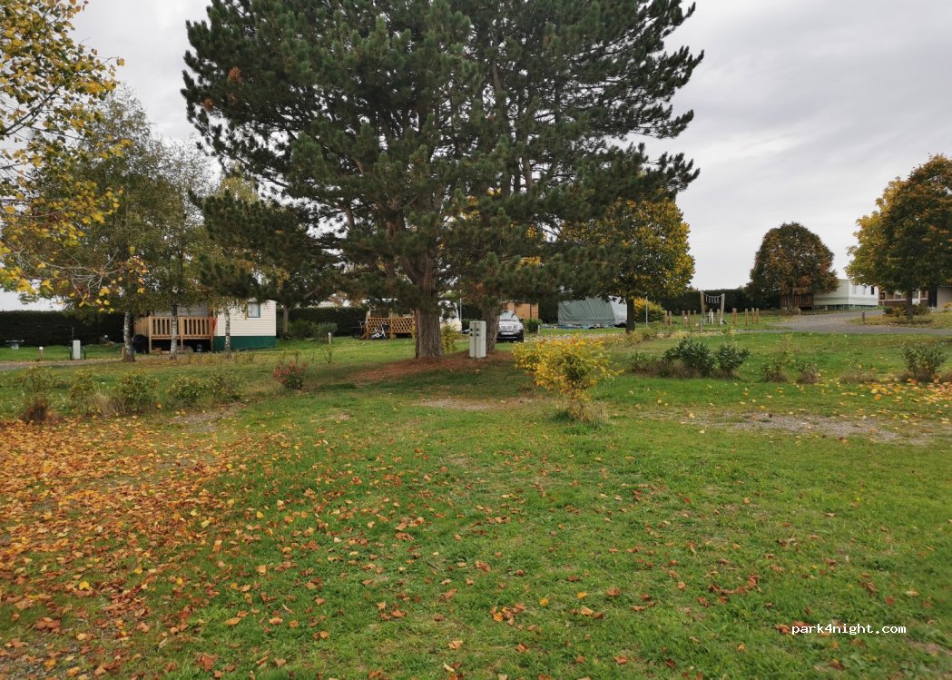 Camping Camp Municipal Les Tilleuls — foto