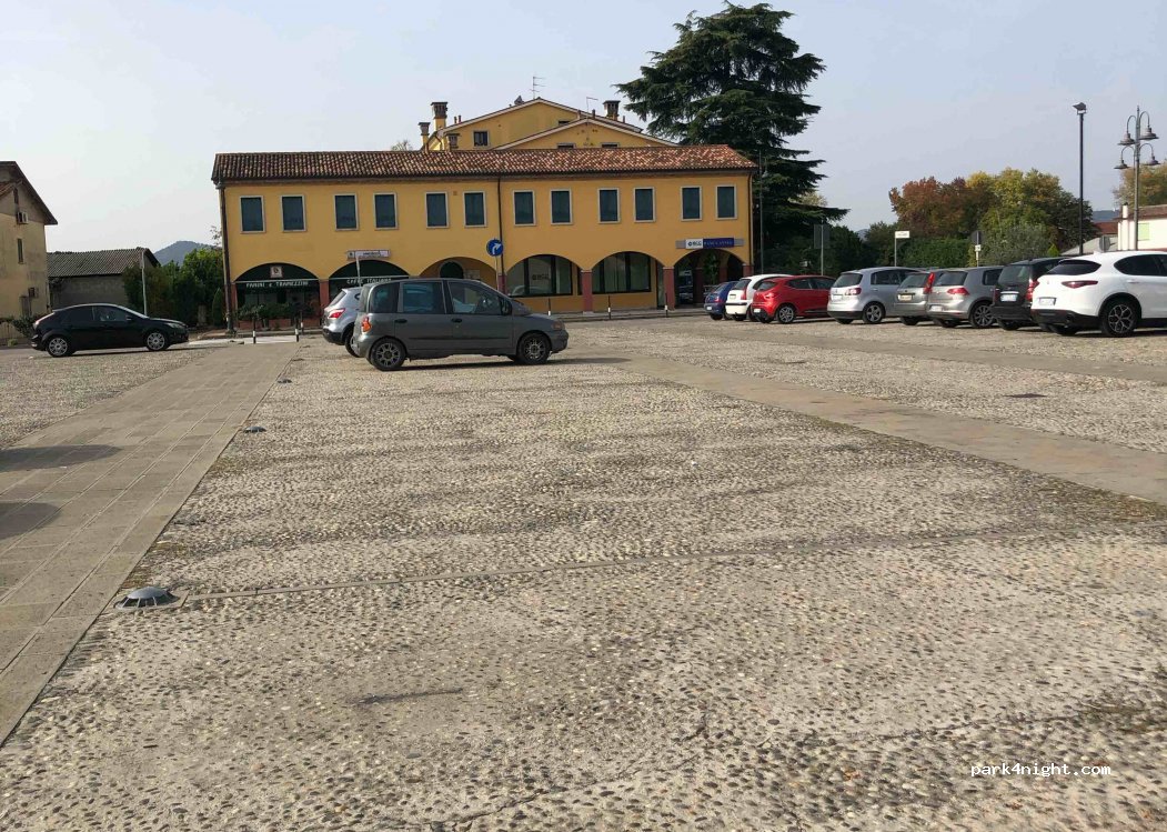 (35020) Due Carrare - 65 Via Roma — foto