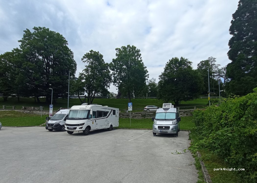 (4220) Škofja Loka - Kidričeva cesta — foto 4