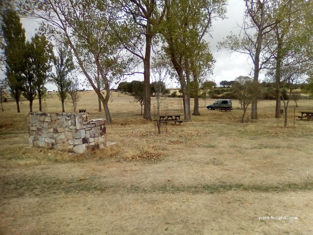 (49166) Villalcampo - — foto