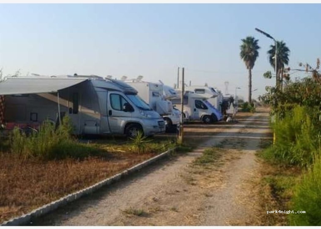 (72100) Brindisi - Strada Provinciale 81 — foto 5