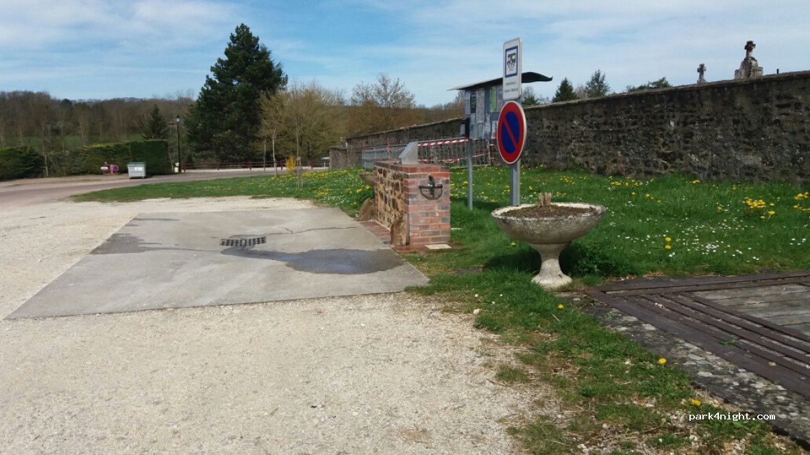 (89520) Treigny - 1-3 Rue du Champ de Foire — foto 2