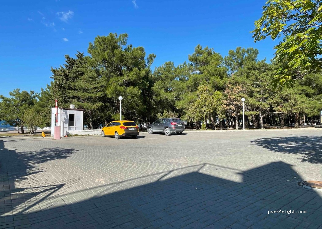 (353461) Gelendzhik - 5 Pereulok Pribrezhnyy — foto 4