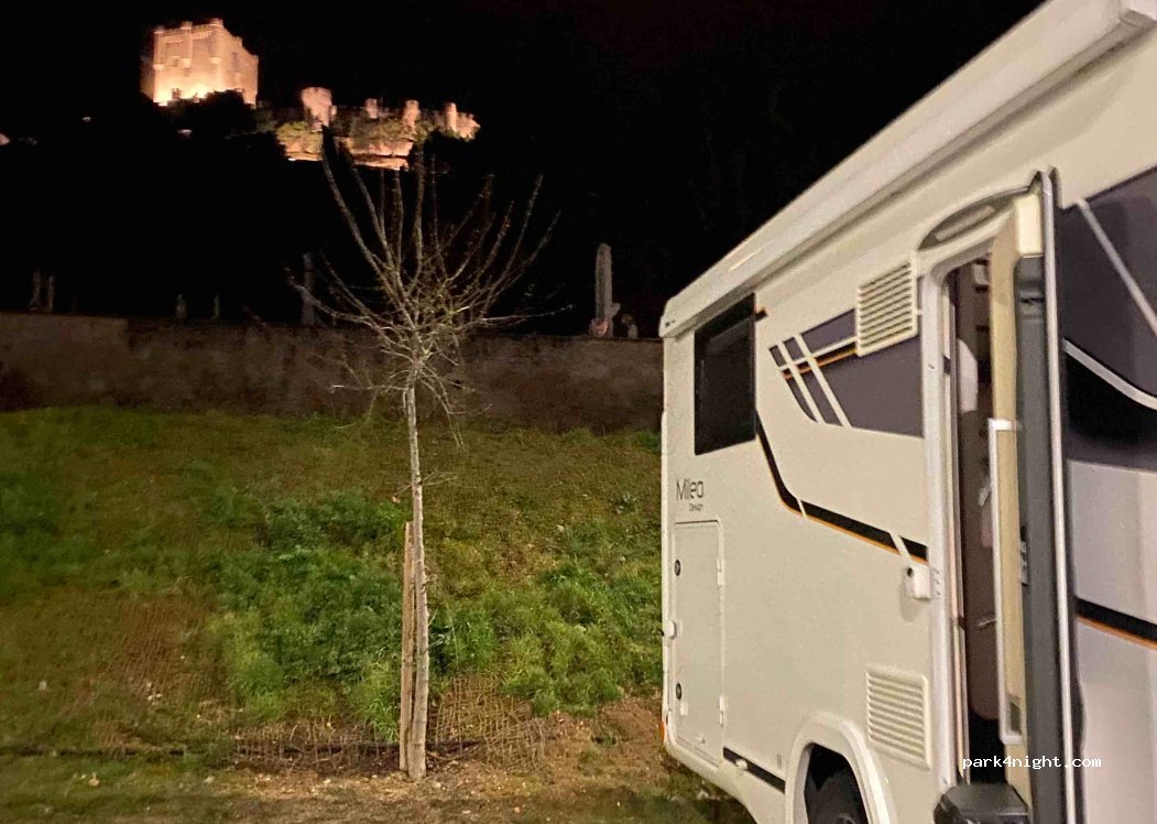 (47300) Peñafiel - 7B Camino Bodegas Protos — foto 3