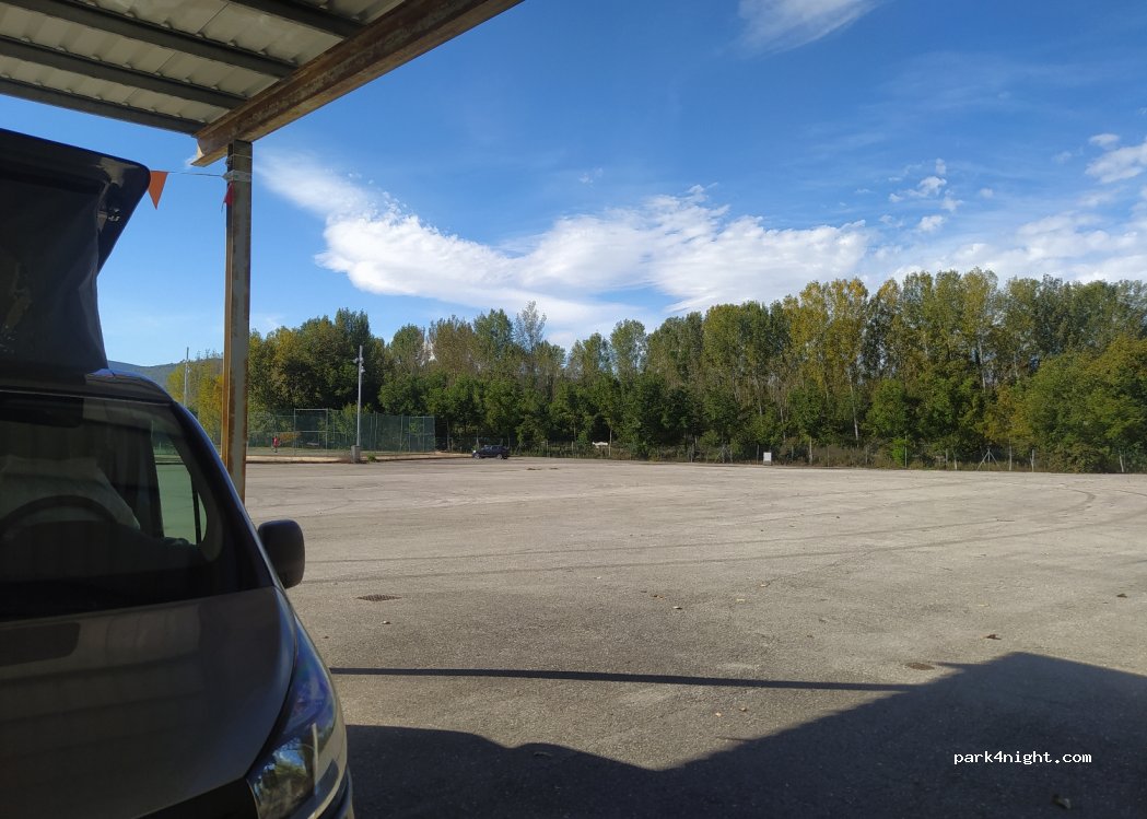 (24390) Ponferrada - 85 Calle S.N.11 Dehesas — foto