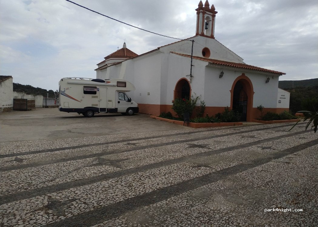 (21280) Arroyomolinos de León - 32 Avenida de Andalucía — foto