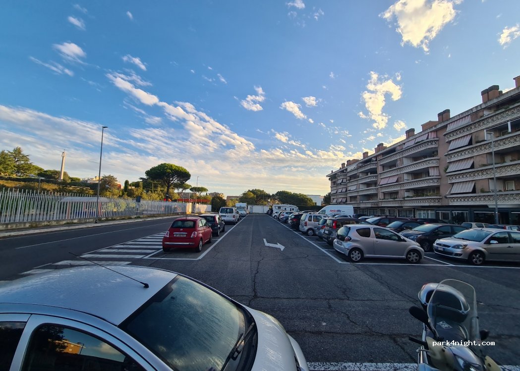 (00166) Roma - 156 Via Raffaele Conforti — foto