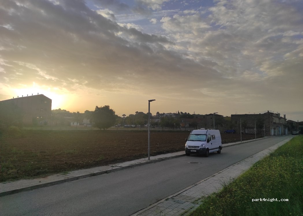 (08184) Palau-solità i Plegamans - 42 Carrer de Manresa — foto