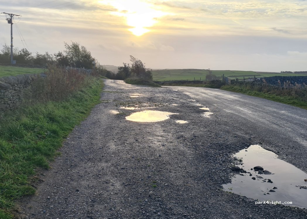 (SK17 8ET) Buxton - Unnamed Road — foto 2