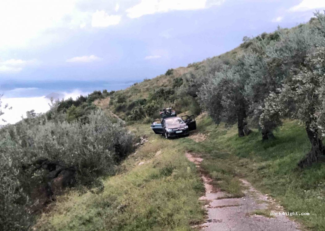 (81049) San Pietro Infine - Unnamed Road — foto
