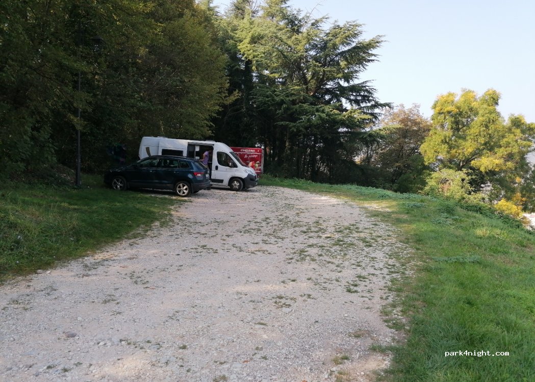 (37016) Garda - 123 Via degli Alpini — foto