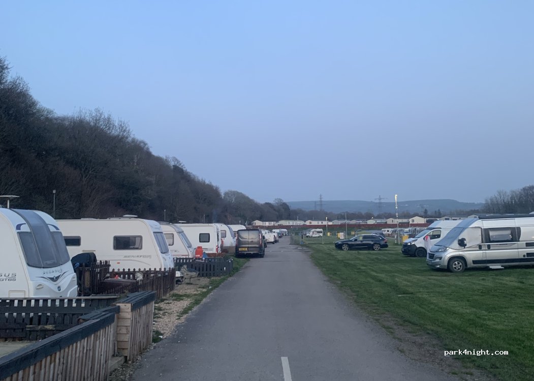 Riverside Holiday Park — foto