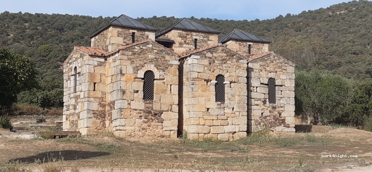 (10160) Alcuéscar - Unnamed Road — foto 2