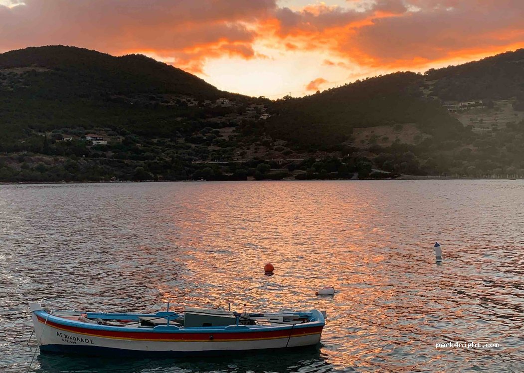 (330 58) Agios Nikolaos - Unnamed Road — foto