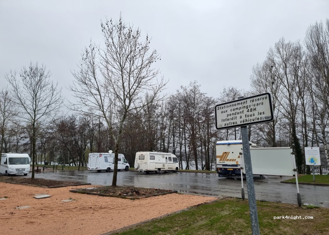 (63700) Saint-Éloy-les-Mines - 157 D2144 — foto 3