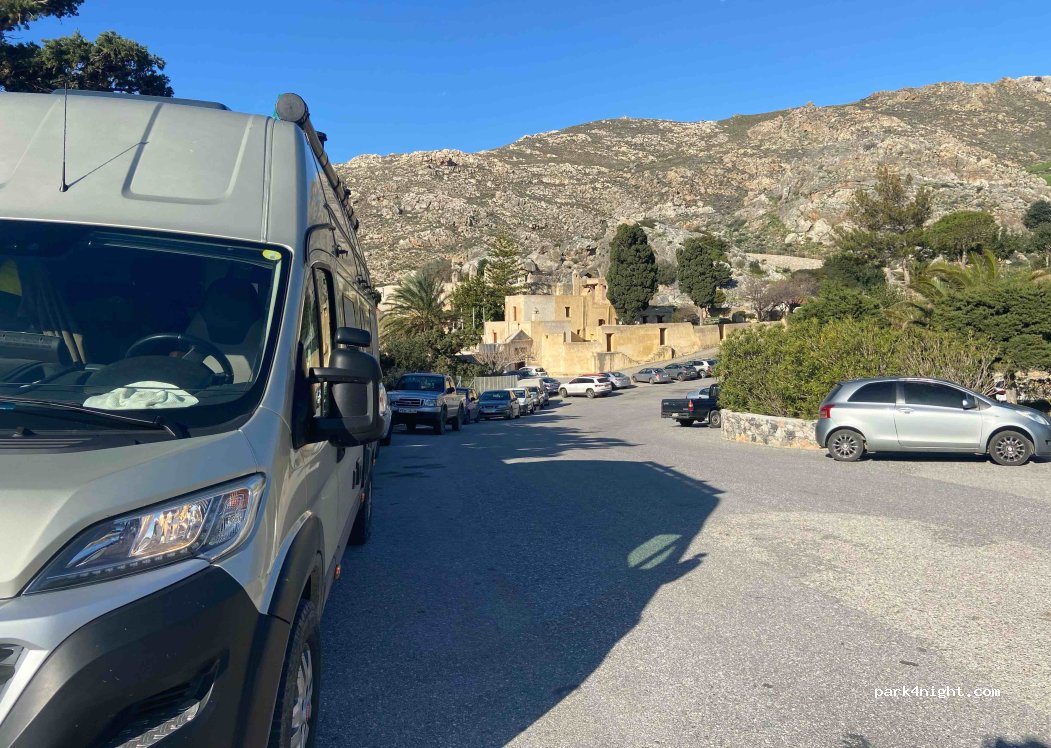 (740 60) Finikas - Unnamed Road — foto 5