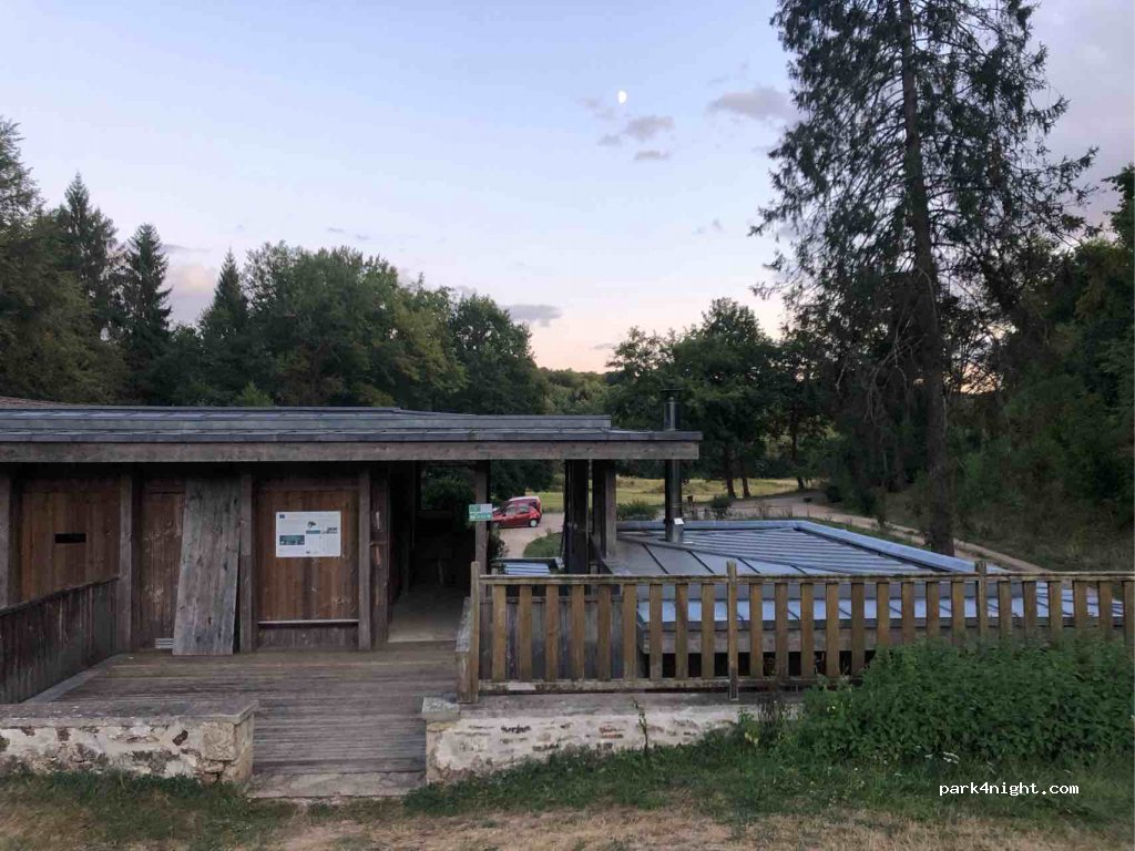 (24450) Saint-Pierre-de-Frugie - D67 — foto 2
