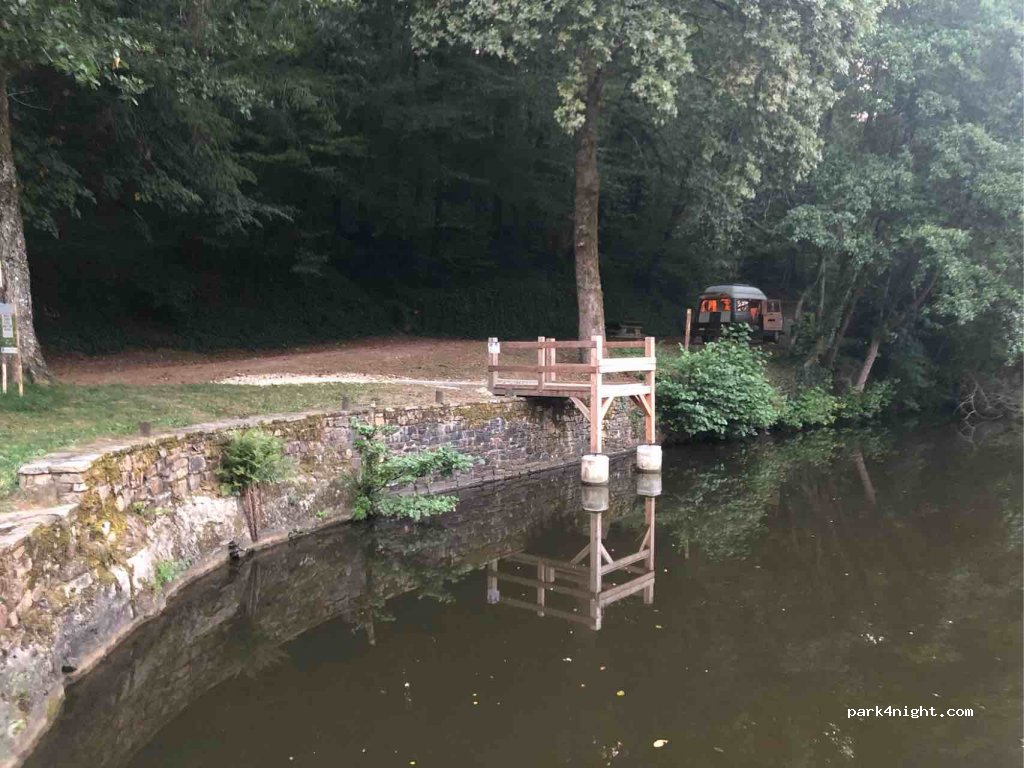 (24450) Saint-Pierre-de-Frugie - D67 — foto 3