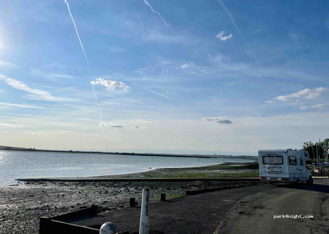(CM0 8PL) Burnham-on-Crouch - Ferry Road — foto 2