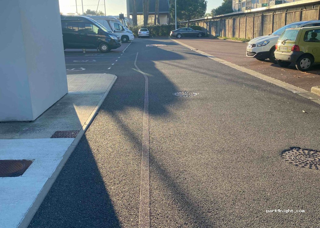 (33120) Arcachon - 4 Rue du Stade Mateo Petit — foto 3
