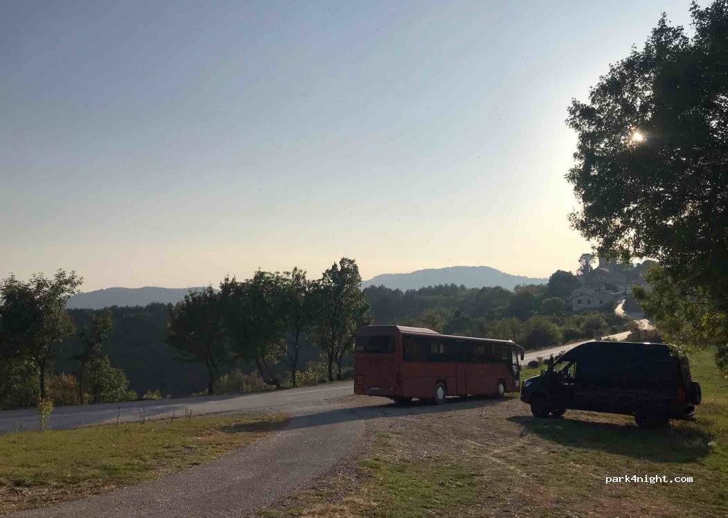 (52434) Paz, Croatia - Unnamed Road — foto 2