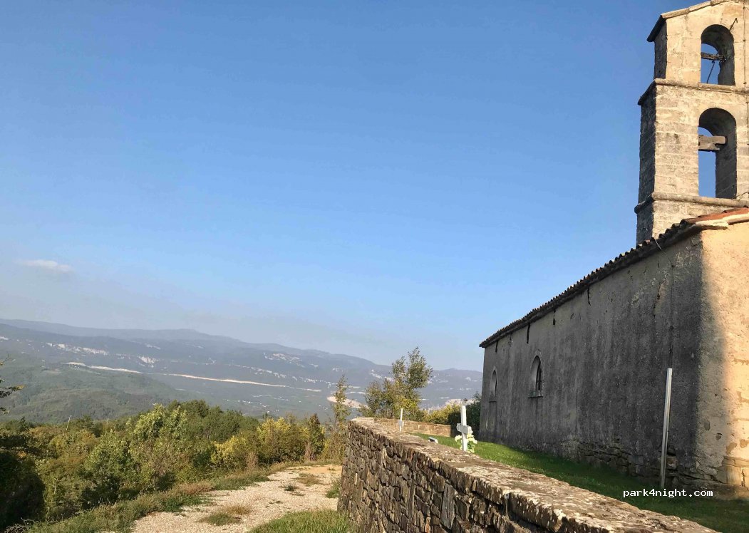 (52434) Paz, Croatia - Unnamed Road — foto 4