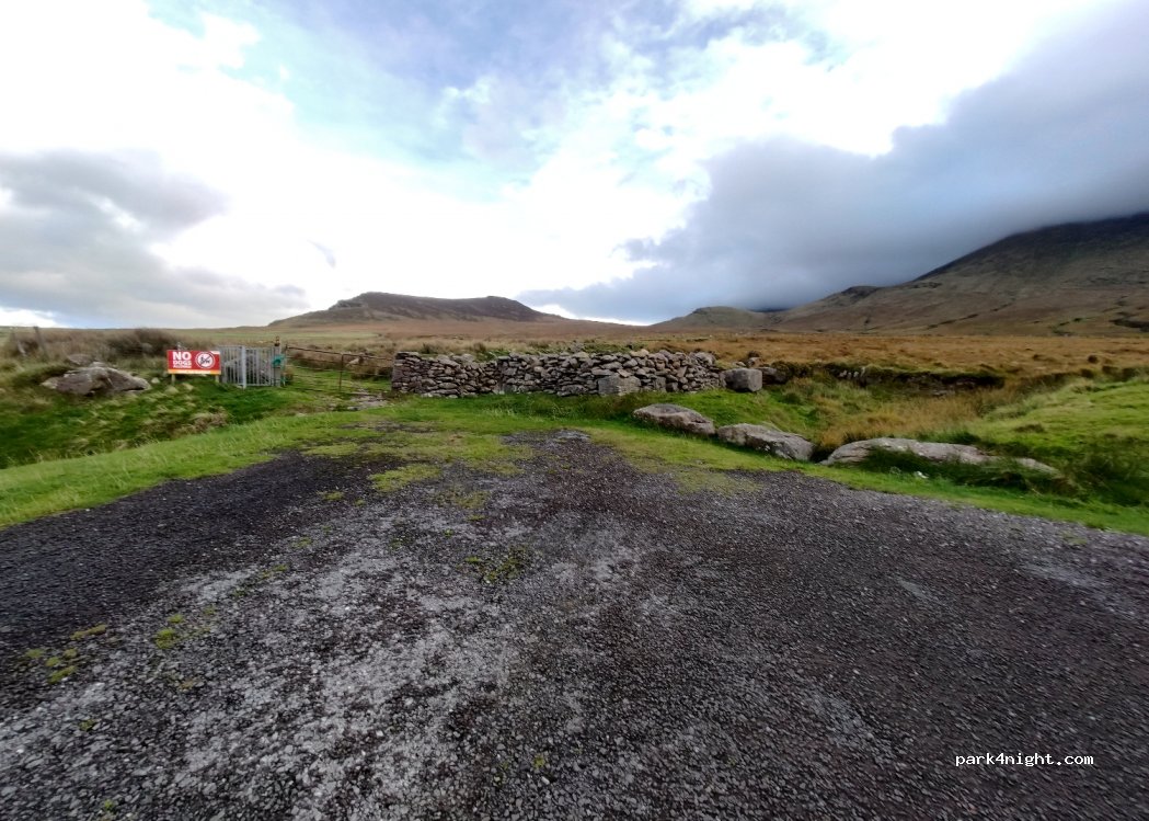 (V92 E227) The Colony - Unnamed Road — foto 2