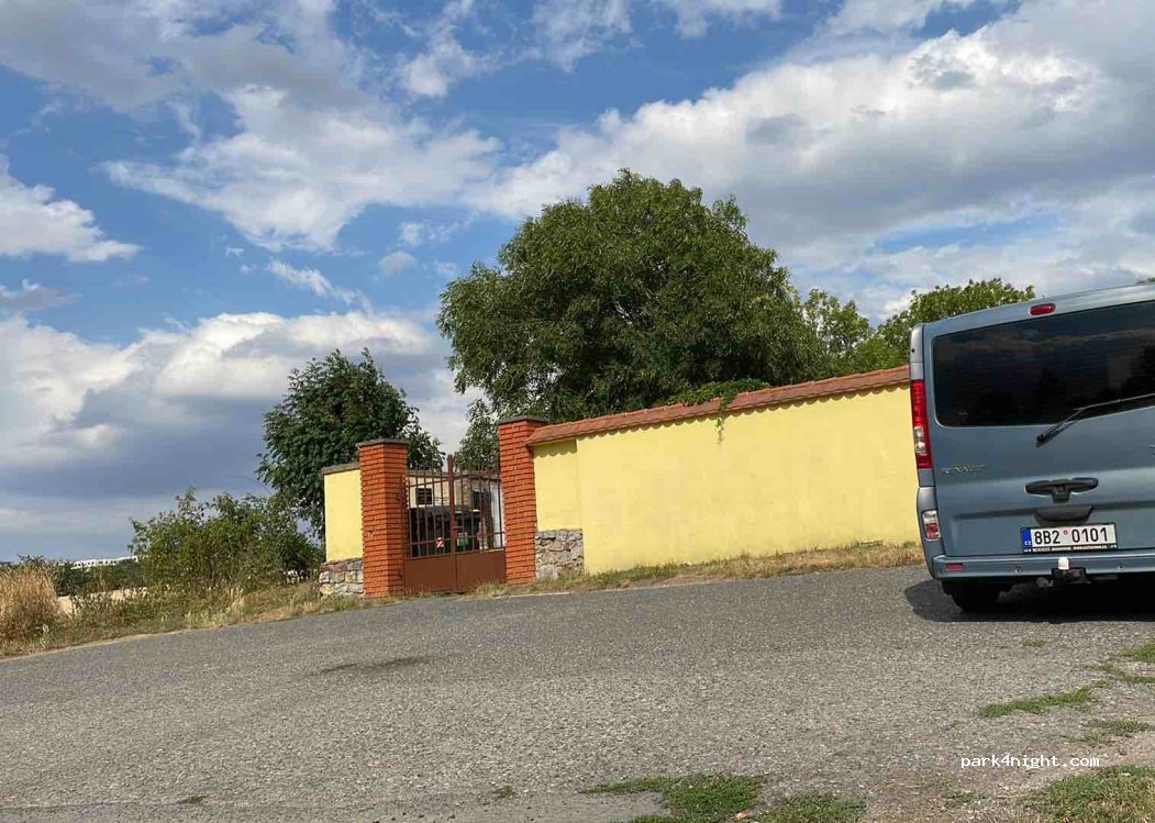 (155 00) Prague - Unnamed Road — foto