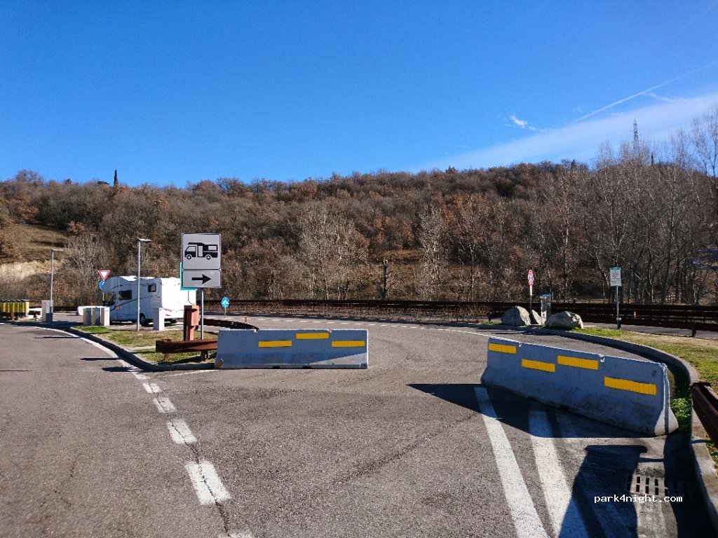 (37010) Cavaion - 24 Via Lionello Fiumi — foto