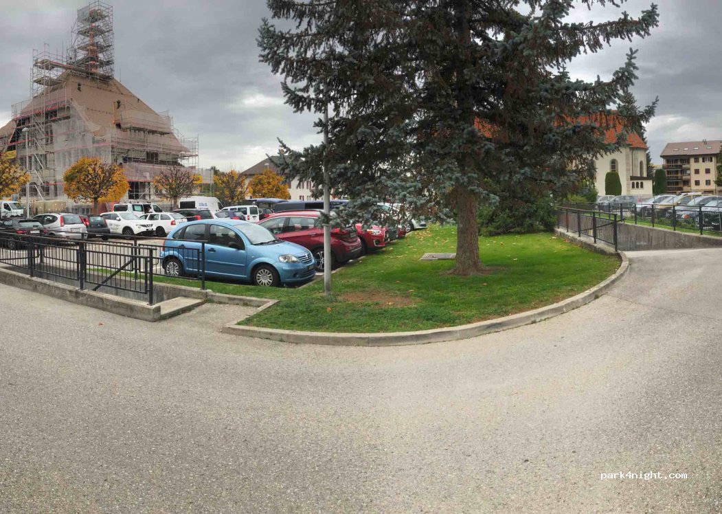 (1636) Broc - Rue des Ecoles — foto