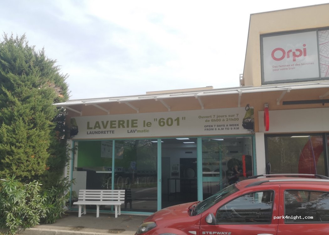 (06210) Mandelieu-la-Napoule - 601 Avenue de Fréjus — foto