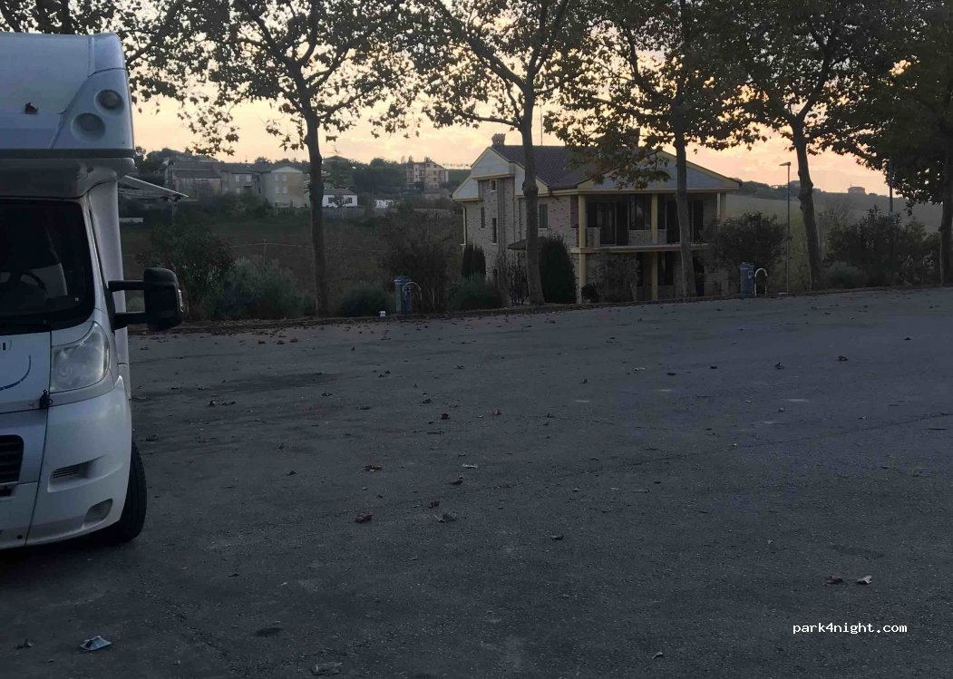 (63815) Monte San Pietrangeli - 2 Contrada Carella — foto