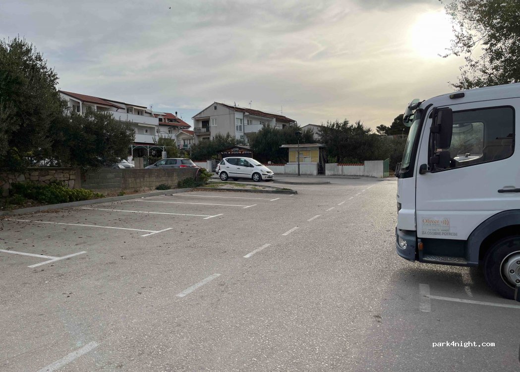 (22211) Vodice - 13h Ulica Blata — foto