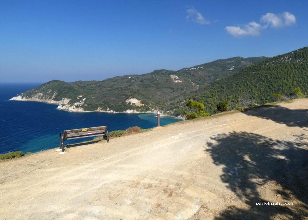 (370 02) Skiathos - Unnamed Road — foto
